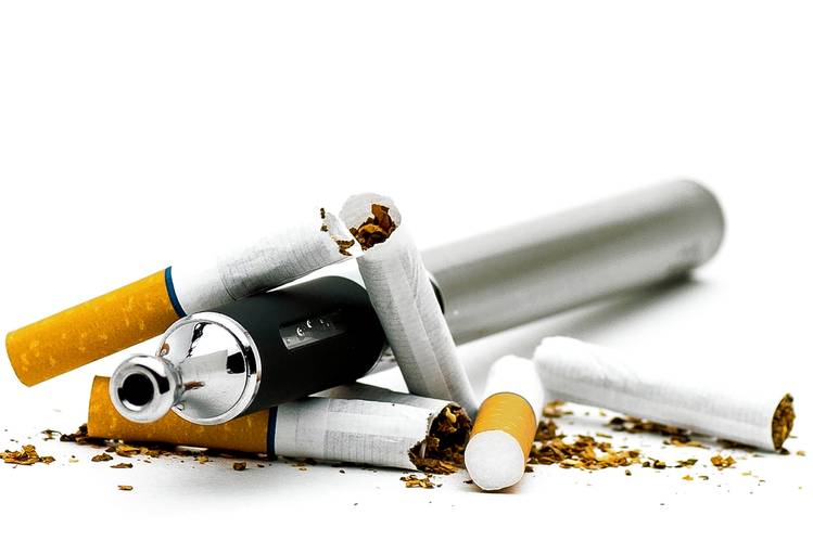 How An Electronic Cigarette Can Help You To Stop Smoking  The Vape Life